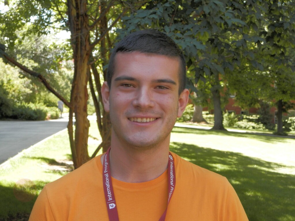 Луѓето не се предмети па за да ги држиме некаде - интервју со Иван Дургутов, млад европски амбасадор 3 иван 3