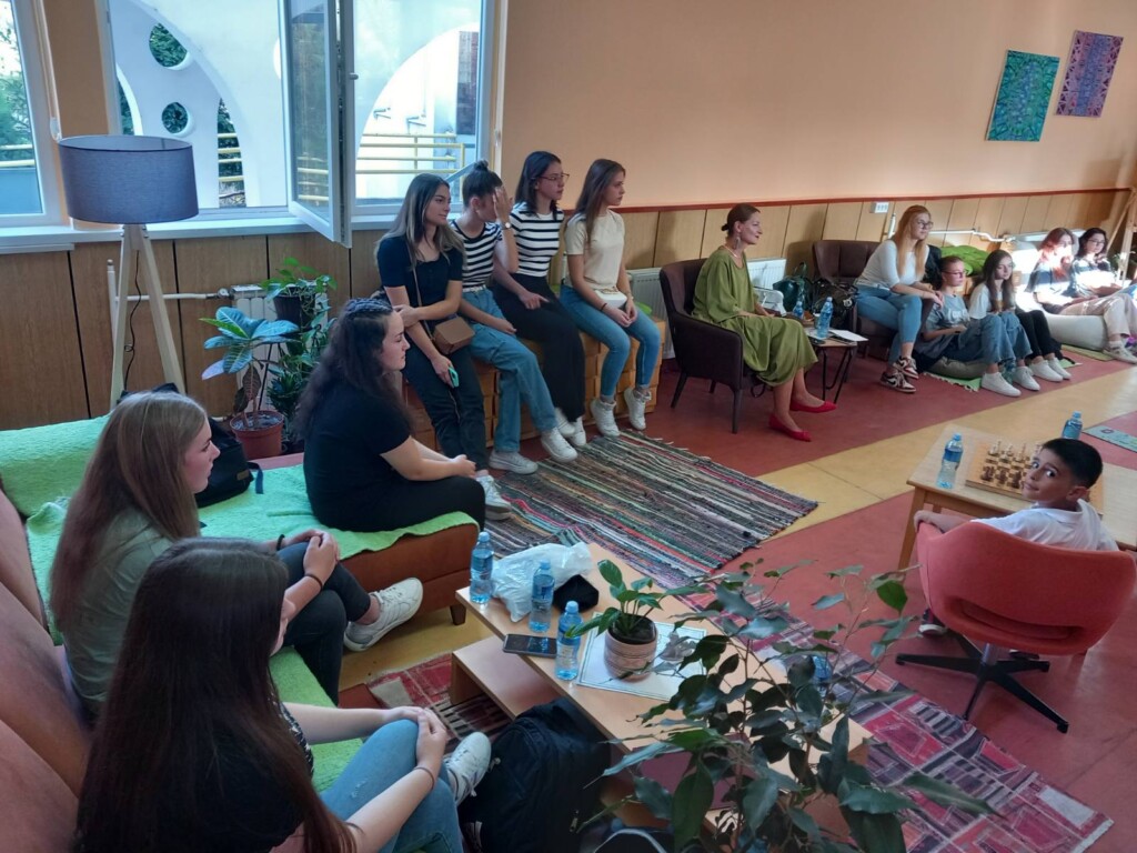 Втора работилница за слем поезија 4 380579659 715586670610320 8823698980787306770 n