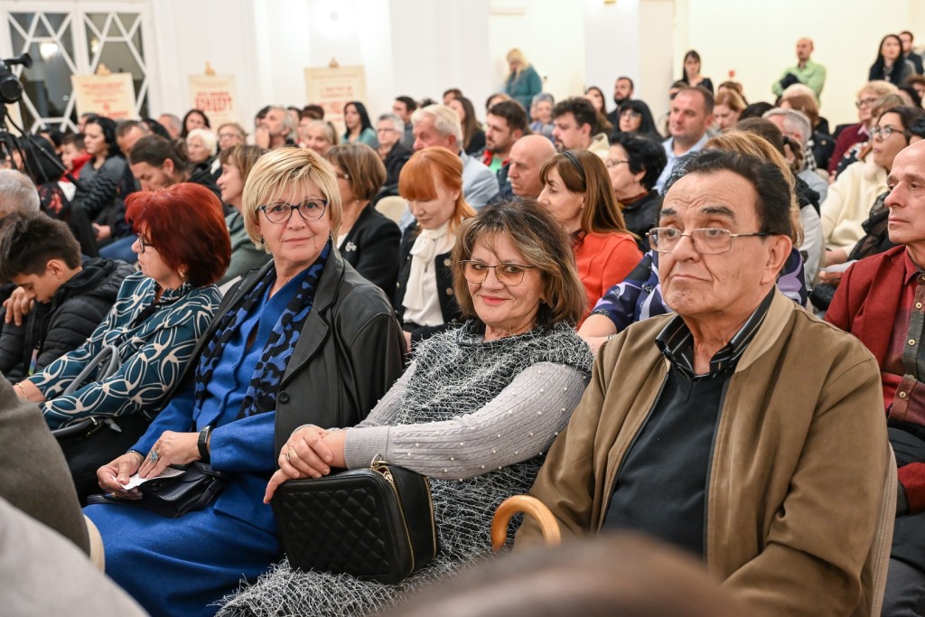 „Животот е музика” - концерт посветен на Георги Здравев, човекот кој го подигна нивото на музичката уметност во Битола 14 концерт 5