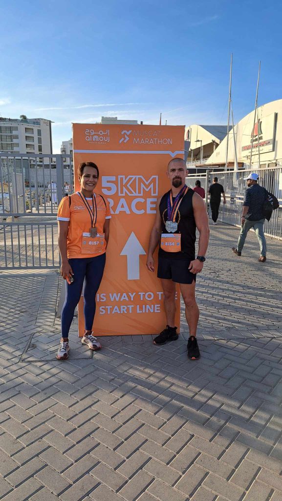 Чурино со својот 12-годишен син Марко трчаа на еден од најпрестижните маратони во Оман и регионот 3 422692985 749710193434060 3499057712023733939 n