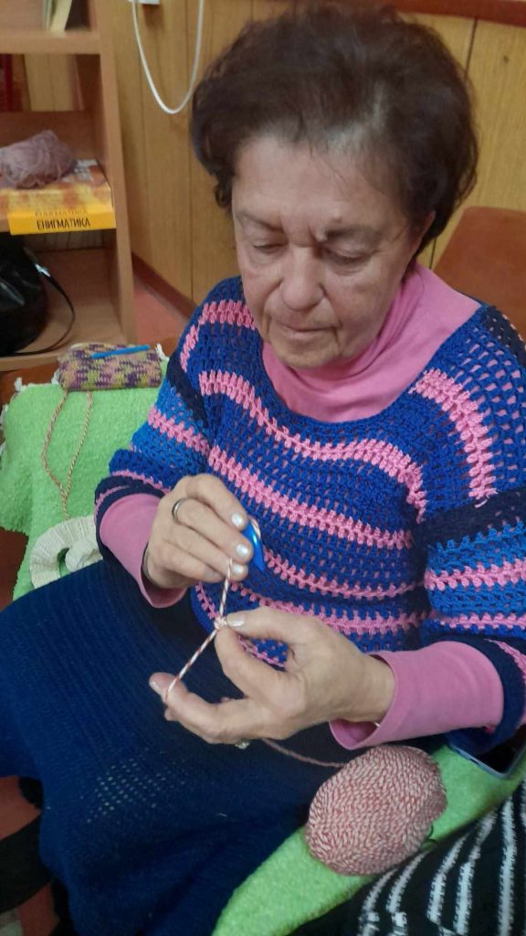 Везење на приказни, ткаење на мудрост - креативна работилница во библиотеката 4 427965100 803199058515747 498709733065082967 n