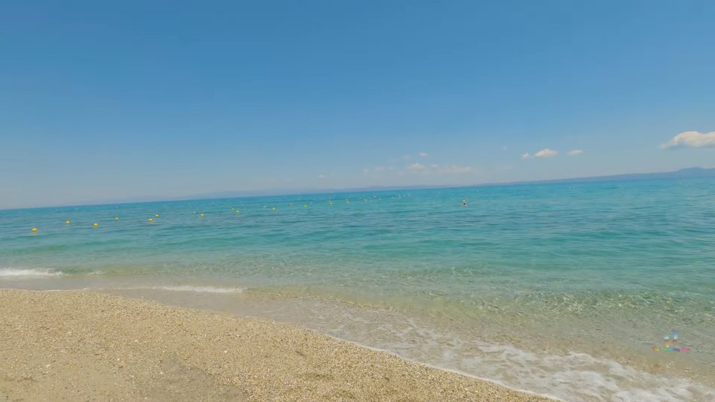 Зошто Ханиоти е рај за туристите? 5 hanioti beach