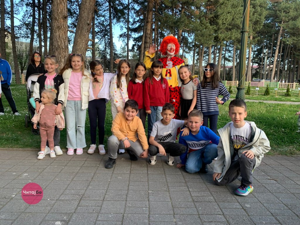 Кловнот Заги и годинава ги награди најкреативните првоаприлски маски 13 1 April so Zagi 14
