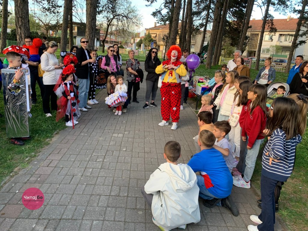 Кловнот Заги и годинава ги награди најкреативните првоаприлски маски 24 1 April so Zagi 15