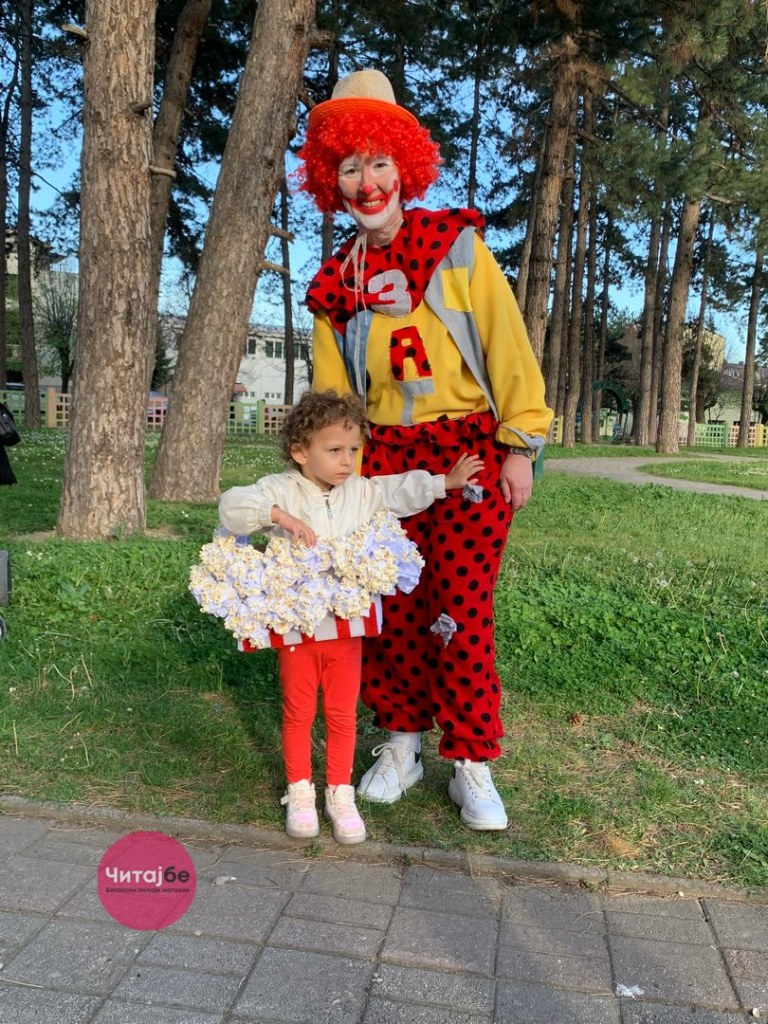 Кловнот Заги и годинава ги награди најкреативните првоаприлски маски 6 1 April so Zagi 2