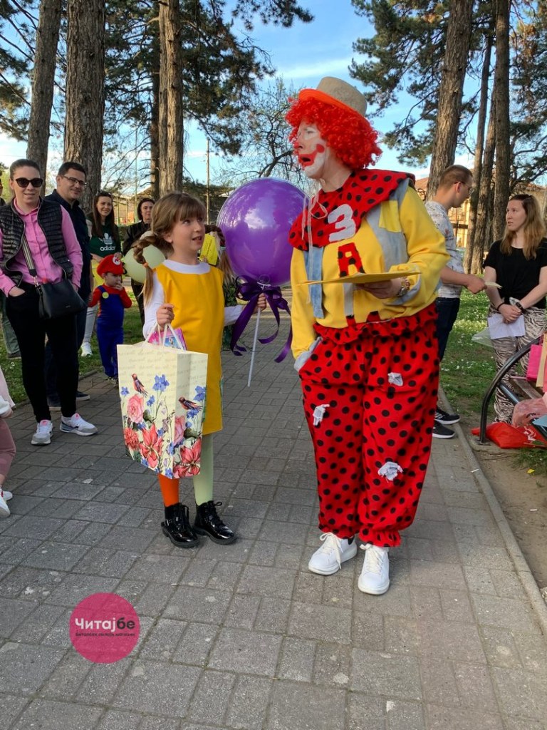 Кловнот Заги и годинава ги награди најкреативните првоаприлски маски 37 1 April so Zagi 36