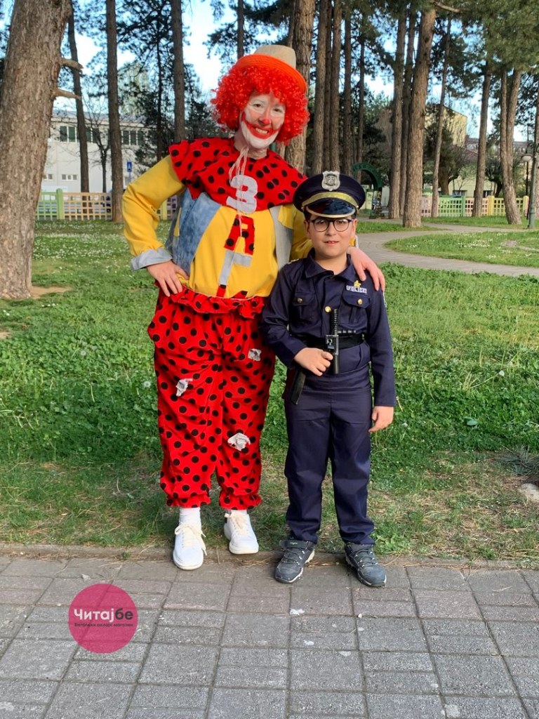 Кловнот Заги и годинава ги награди најкреативните првоаприлски маски 10 1 April so Zagi 6