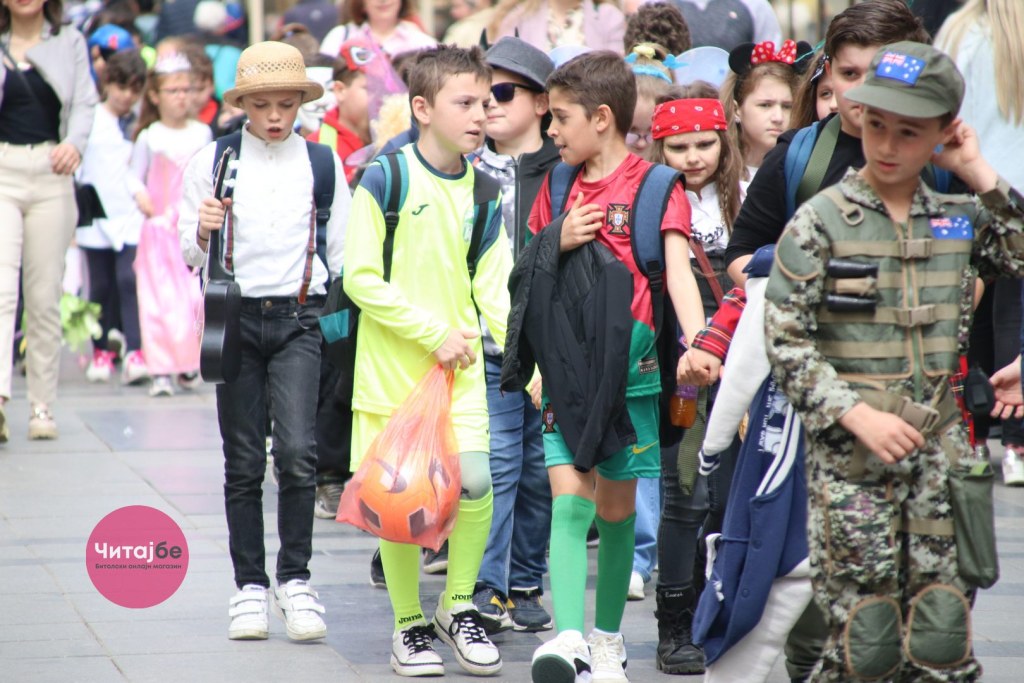(Фотогалерија) Среќни и весели маскирани деца - Први Април во Битола 11 1 April 6