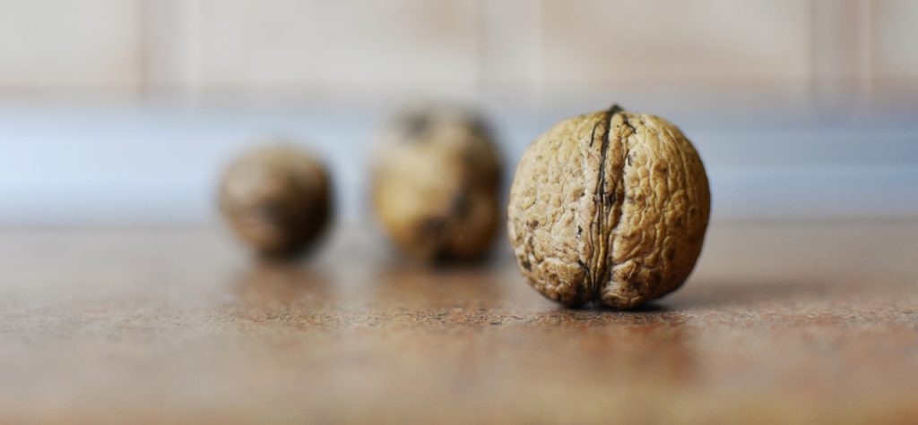 Омега-3 масни киселини: зошто се важни за здравјето на крвта? 4 nuts 3792030 1280