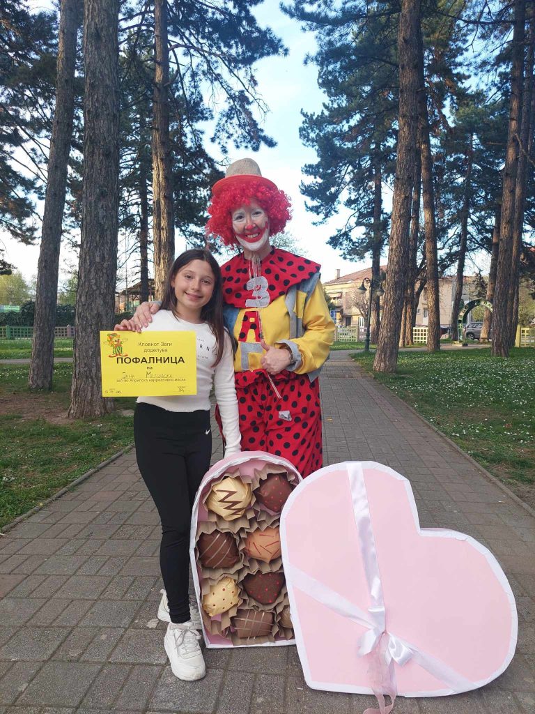 Кловнот Заги и годинава ги награди најкреативните првоаприлски маски 52 received 1361018464858259