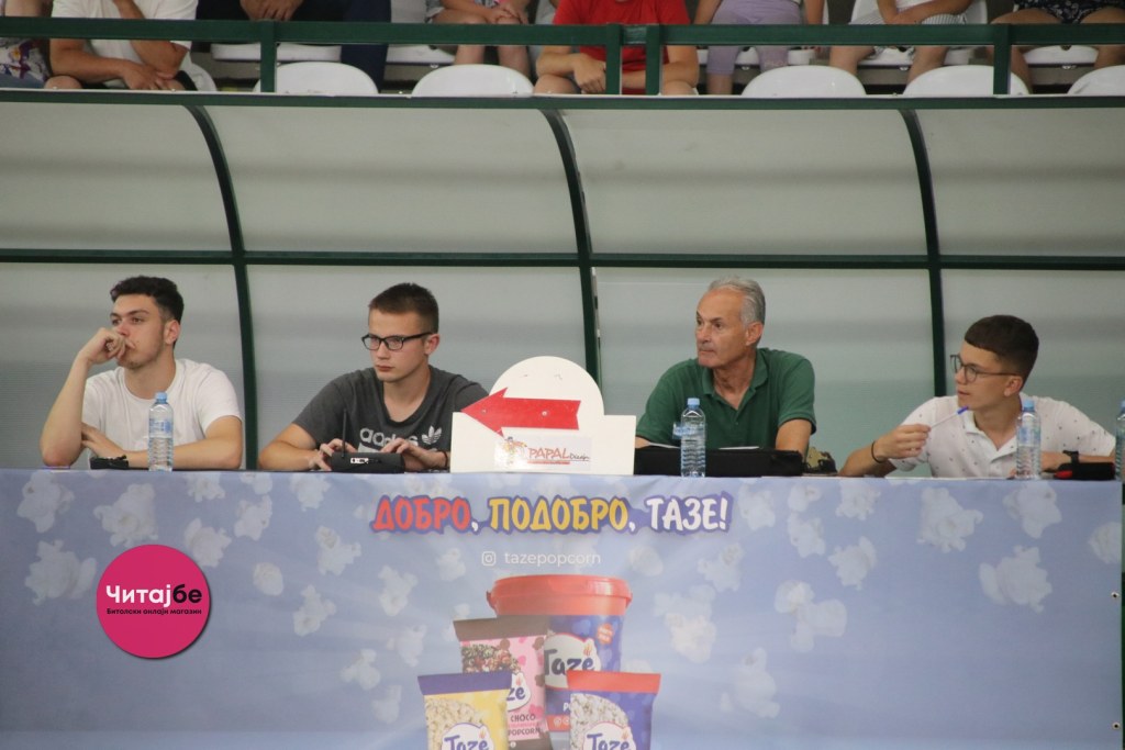 (Фото) Клубот Петровски победник на турнирот за кошаркарки до 12 години кој се одржа во Битола 29 kosarka 44