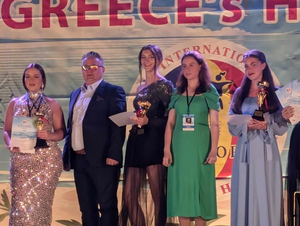 На фестивалот “GREECE`s HOPE” во Nafplio (Пелопонез) Тамара Грујеска се врати со две награди 3 viber image 2024 09 30 19 25 52 950