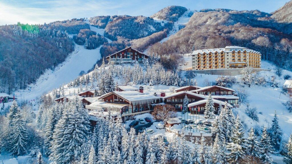 Најдобрите скијачки дестинации на Балканот за совршен зимски одмор 6 hotel bistra mavrovo