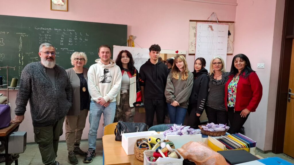 ДЛС „Свети Кирил и Методиј" Битола со прва изложба во Босна и Херцеговина под наслов „Битолски Монмартр во Кисељак" 12 viber image 2024 11 18 10 07 47 763