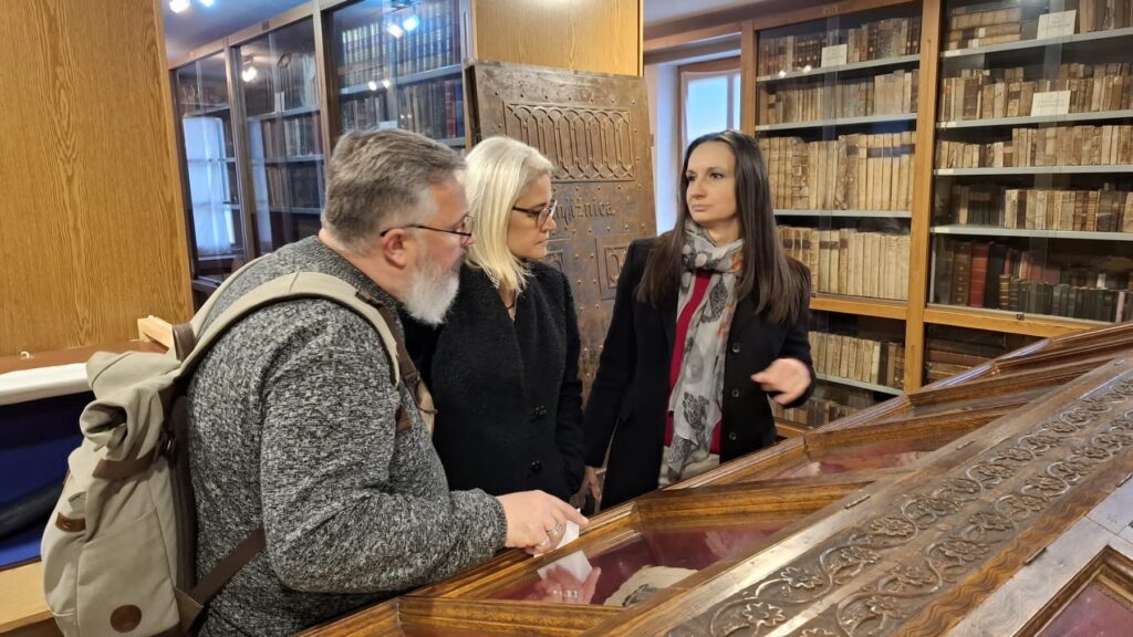 ДЛС „Свети Кирил и Методиј" Битола со прва изложба во Босна и Херцеговина под наслов „Битолски Монмартр во Кисељак" 27 viber image 2024 11 18 10 07 53 926