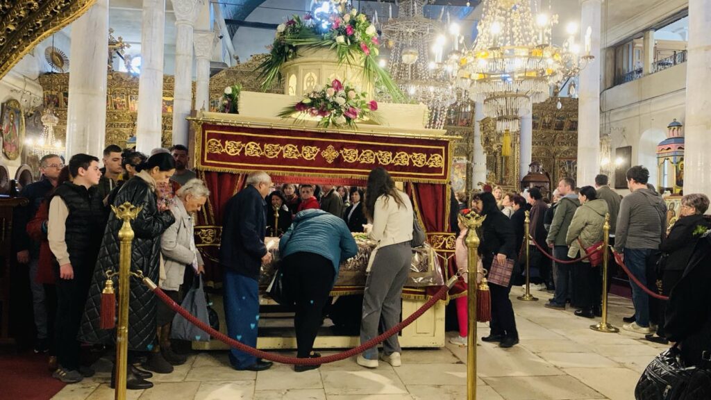 Велики Петок во храмот „Свети Великомаченик Димитриј“ Битола 8 1000006139