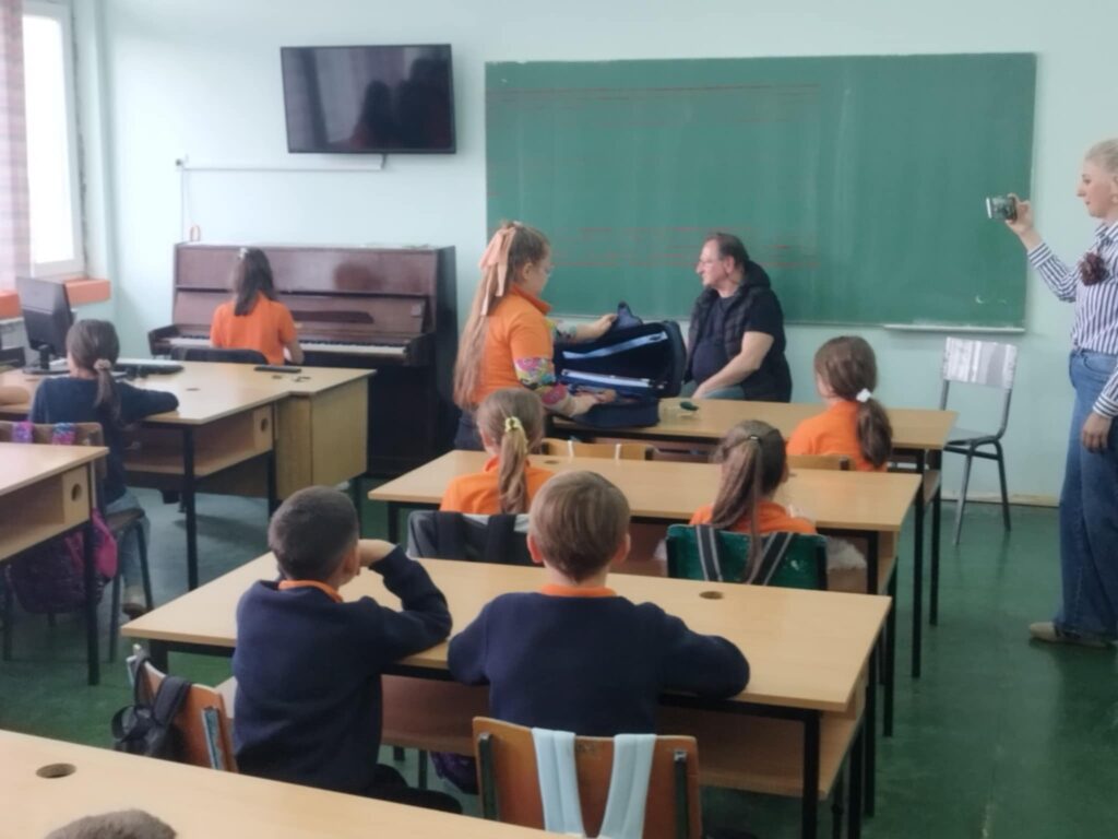Афирмација на македонската музика во ОУ „Свети Климент Охридски“ – Битола 5 8478617b ea41 4e88 9d5e 4573ca8d9a2c