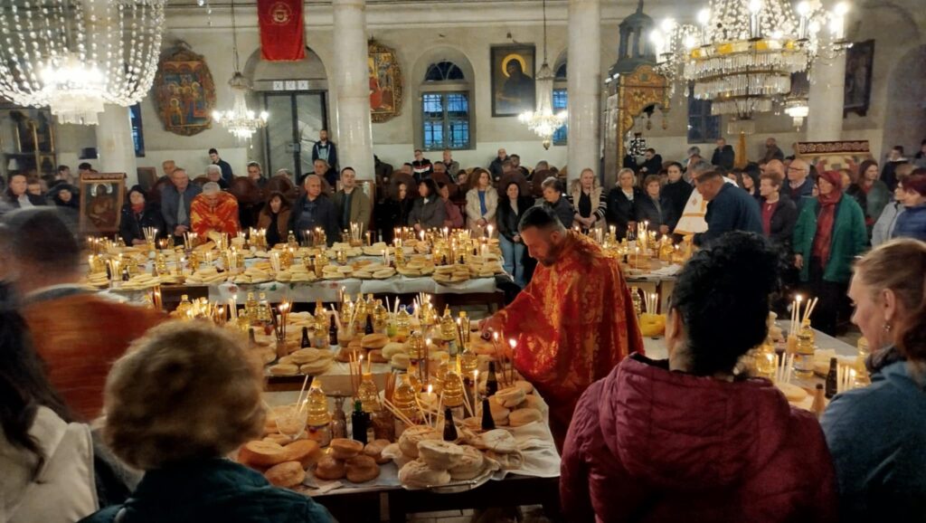 Петти и последен акатист кон Пресвета Богородица во храмот „Свети Великомаченик Димитриј“ – Битола 4 Messenger creation AD2D14FC 9AD2 45A9 BCB5 21D665B0C140