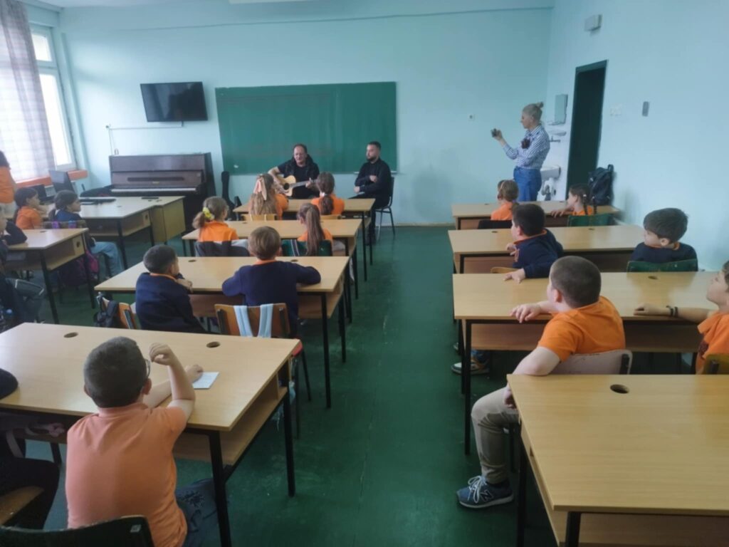 Афирмација на македонската музика во ОУ „Свети Климент Охридски“ – Битола 9 bb944302 707b 45e5 9163 f8f6d282ffbb