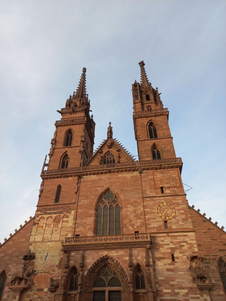 Фоторепортажа од Базел: Градот што зборува со боја и светлина 6 viber image 2025 04 22 13 27 12 253