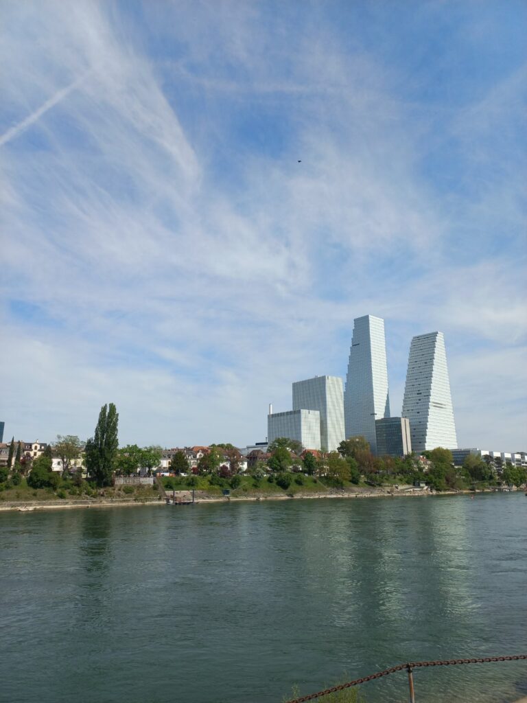 Фоторепортажа од Базел: Градот што зборува со боја и светлина 3 viber image 2025 04 22 13 27 42 839