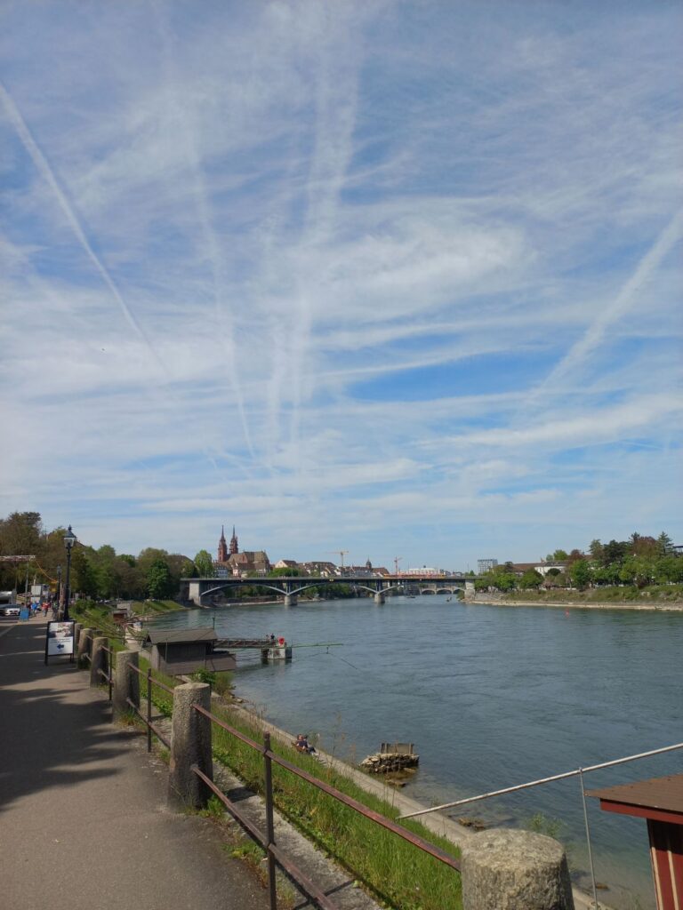 Фоторепортажа од Базел: Градот што зборува со боја и светлина 11 viber image 2025 04 22 13 27 52 115