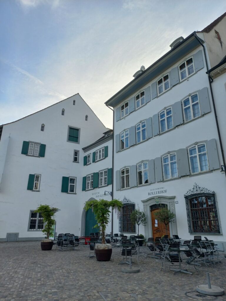 Фоторепортажа од Базел: Градот што зборува со боја и светлина 5 viber image 2025 04 22 13 32 21 676