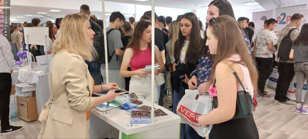 РЕК Битола на Career Expo 2025: Поврзување на индустријата со идните ИТ инженери 4 496394020 1492018902166358 3658861723152402458 n