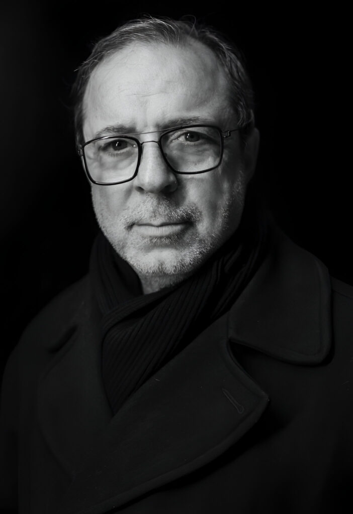 Семих Капланоглу – добитник на Специјалната „Камера 300“ на 46. ИФФК „Браќа Манаки“ 3 Semih Kaplanoglu Portre r1.jpeg