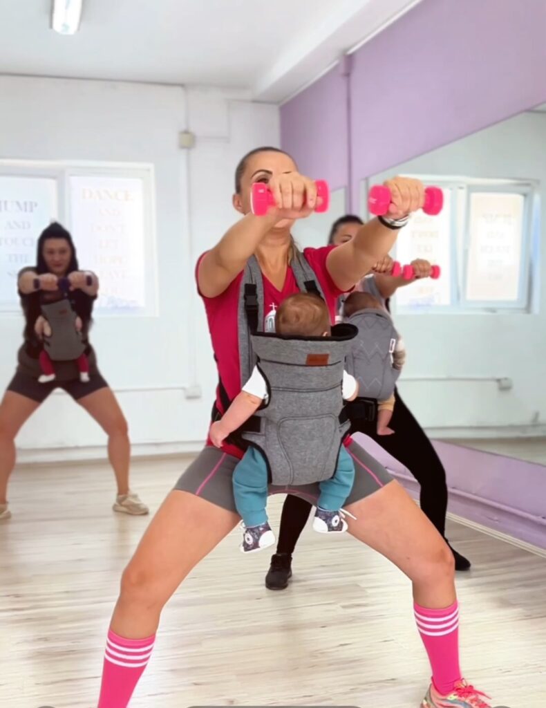 Мајките и бебињата заедно на тренинг - Maja од „Биди Своја“ го претставува „Мама фит“ во Битола 6 viber image 2025 09 12 00 05 37 871