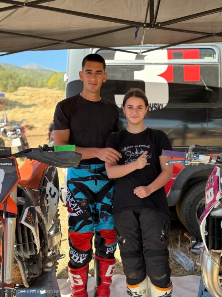 15-годишната Ева Дамјановска од Битола – единствено девојче што вози мотокрос во Македонија 5 FJY c6hl