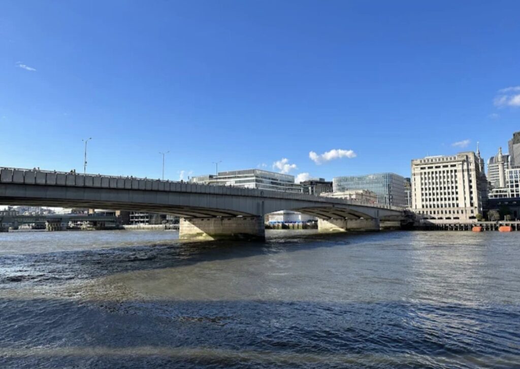 Најстарите мостови на светот 7 london