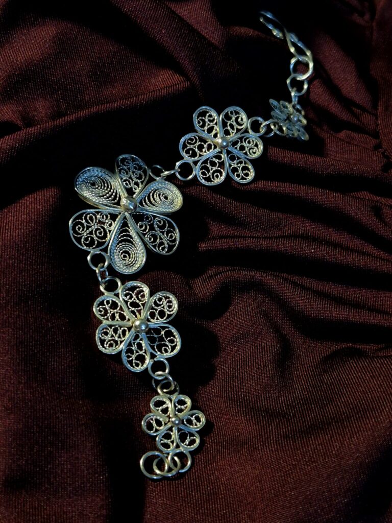 Ана Спиркоска – најмладата филигранистка од Битола го оживува заборавениот занает 8 585030206 599766116551741 5533542402738661112 n