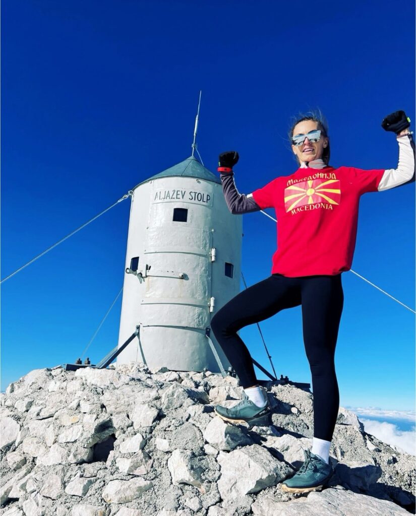 Од Пелистер до Триглав: Битолчанката Наташа четирипати го освои Триглав, еднаш и со нејзините близначки 16 IMG 2253