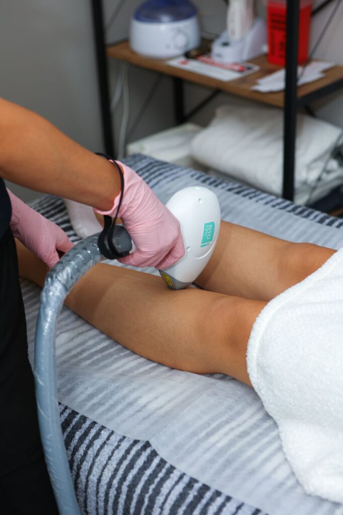 Салон што им носи самодоверба на клиентите: Атоник го менува стандардот за убавина во Битола 14 1000008246