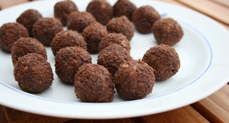 power balls 5444395 1280