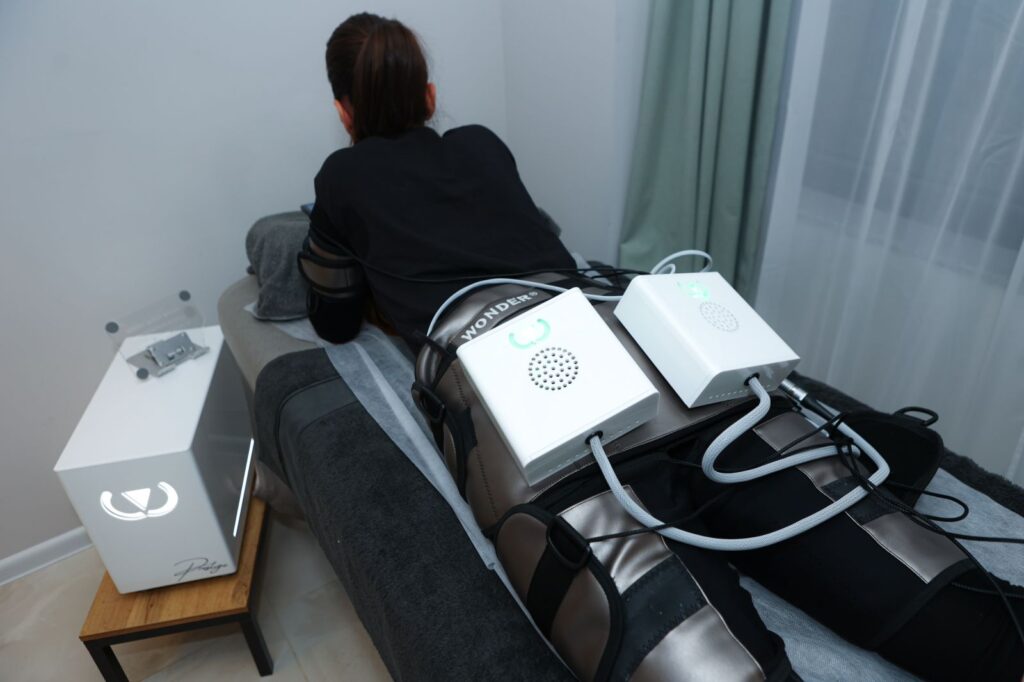 Салон што им носи самодоверба на клиентите: Атоник го менува стандардот за убавина во Битола 10 viber image 2025 12 06 21 25 47 039