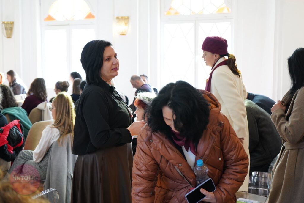 Поддршка и разбирање-Трибина за аутизмот во организација на Невроразлични 16 Невроразлични 13