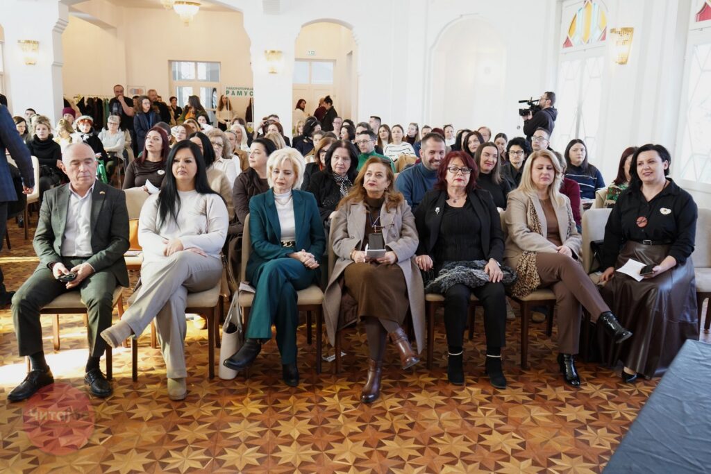 Поддршка и разбирање-Трибина за аутизмот во организација на Невроразлични 25 Невроразлични 23