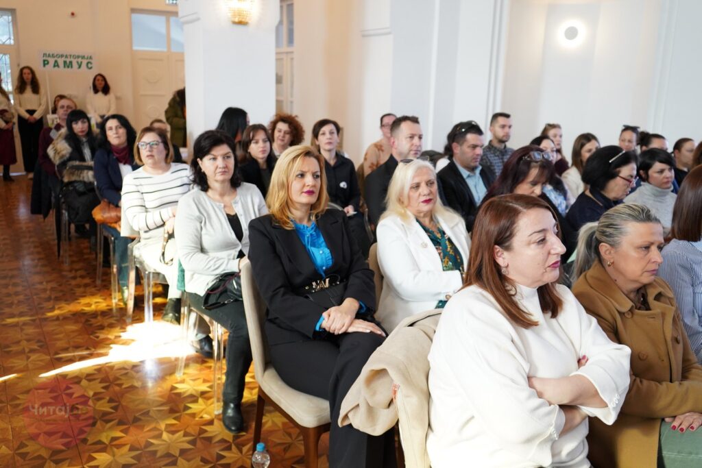 Поддршка и разбирање-Трибина за аутизмот во организација на Невроразлични 30 Невроразлични 28