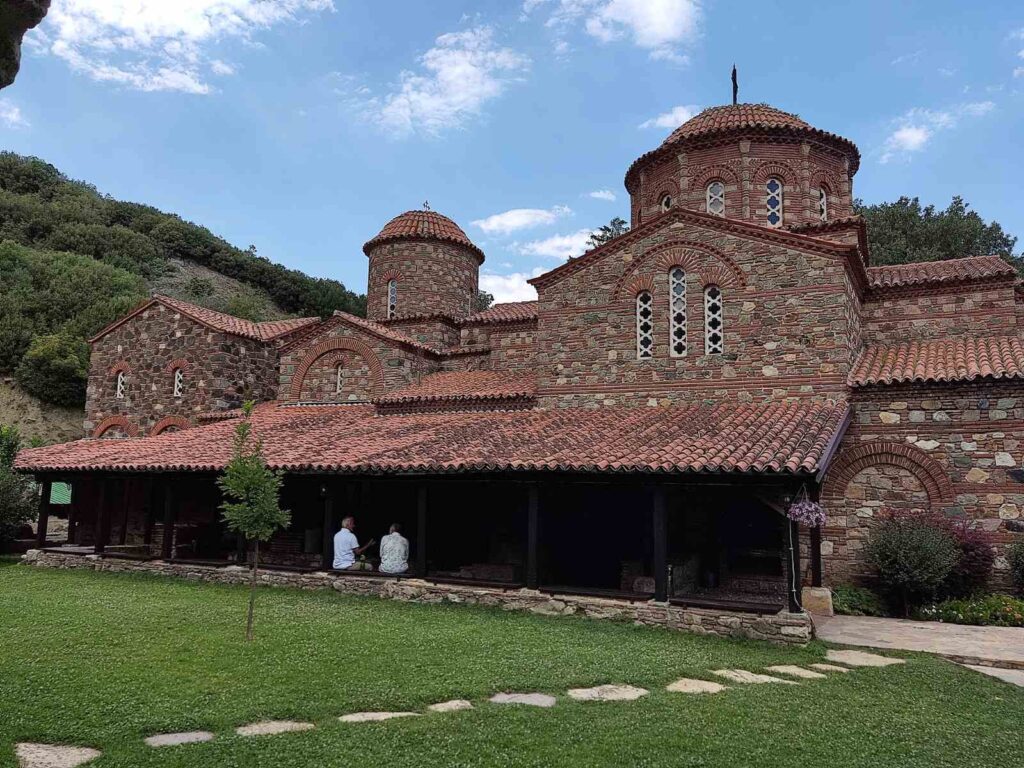 Меѓу камен, фрески и векови: приказна за Водочки и Вељушки манастир 3 Водочки манастир11