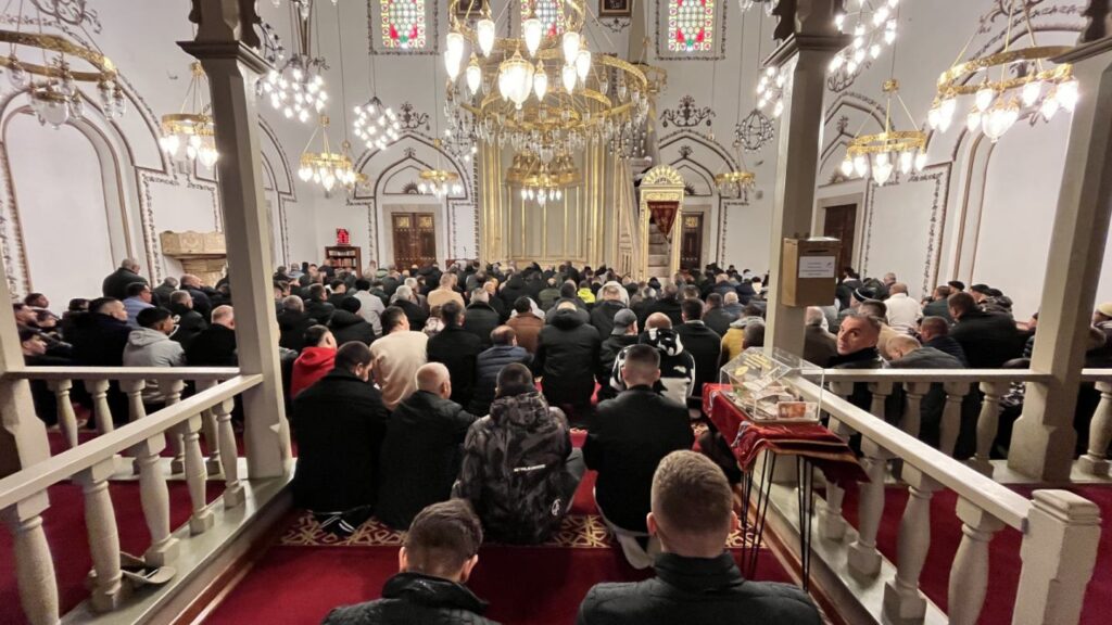 Честитка од муфтијата Х. Амит еф. Расими по повод Фитр Бајрам 2026 / 1447 Х 7 ramazan bajram4