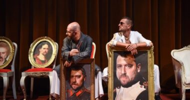 Народен театар Битола го одбележува Светскиот ден на театарот со „Сомнително лице“ 8 r25IQAEAAAAAAAAAAPBsJkgAAauTjWAAAAAASUVORK5CYII=