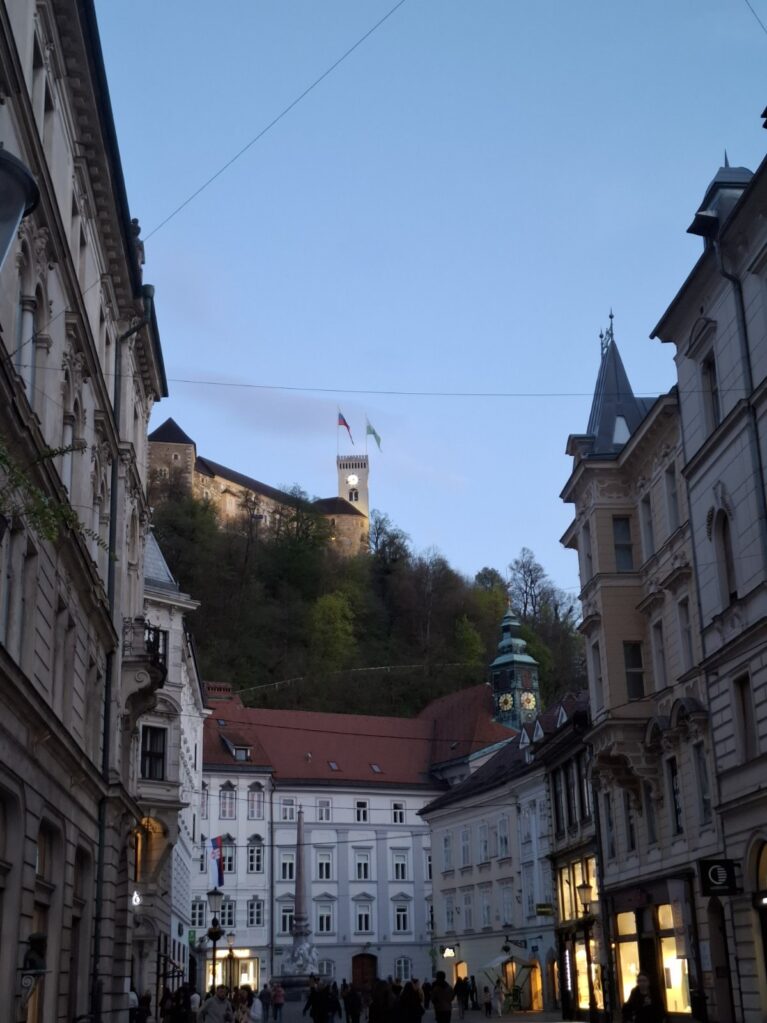 Приказната на Љубљана – градот на мостовите и утринска магла 13 ljubljana 12