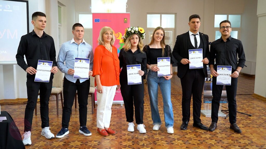 Марија Стојановска најдобар оратор на УКЛО ТРИВИУМ 2026 10 uklo oratori