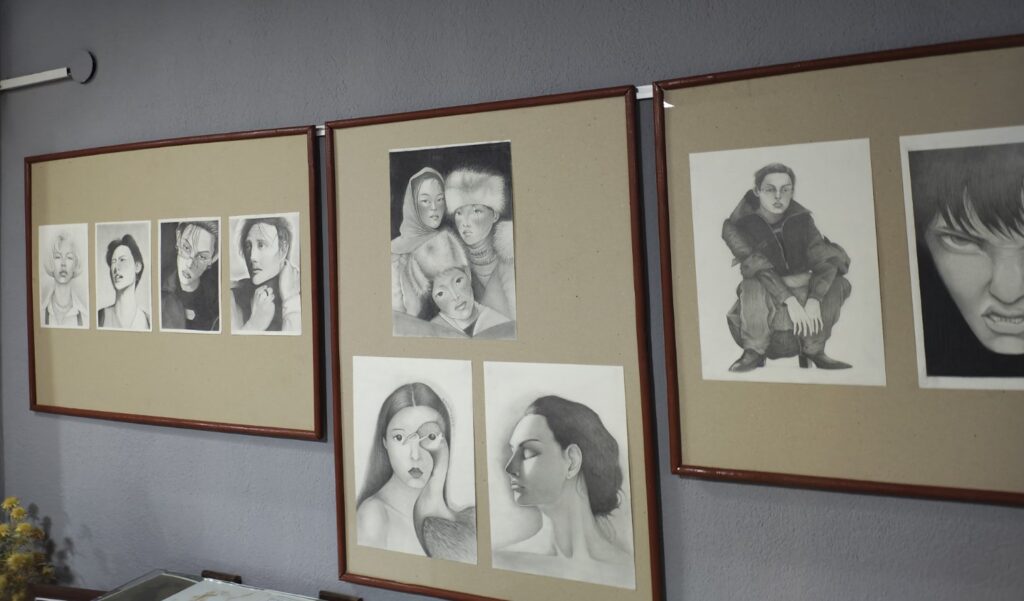 „Двојна визија“ - изложба на Ема Илоска и Андреа Ресановиќ 6 v6 1 e1777352310574