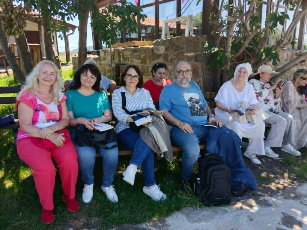 Даниела Андоновска-Трајковска ја претстави македонската поезија во Бургас 6 daniela4