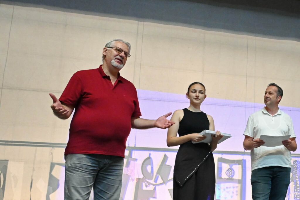 Детската креативност ја испиша најубавата фестивалска приказна на „Илинденски денови“ 2 ilindenski 15