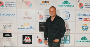 Стефан Спироски: Антонија Шола ми помогна да ја пренесам емоцијата што ја сакав 9 r25IQAEAAAAAAAAAAPBsJkgAAauTjWAAAAAASUVORK5CYII=