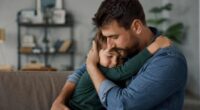Родителите денес поминуваат повеќе време со децата, но се почувствуваат поосамени од кога било 2 gCFUBAADPAAssAAGY1TvFAAAAAElFTkSuQmCC